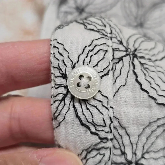 {Soft Surroundings} Gauzy Button-Down Embroidered Print Blouse - Medium - Picture 10 of 14